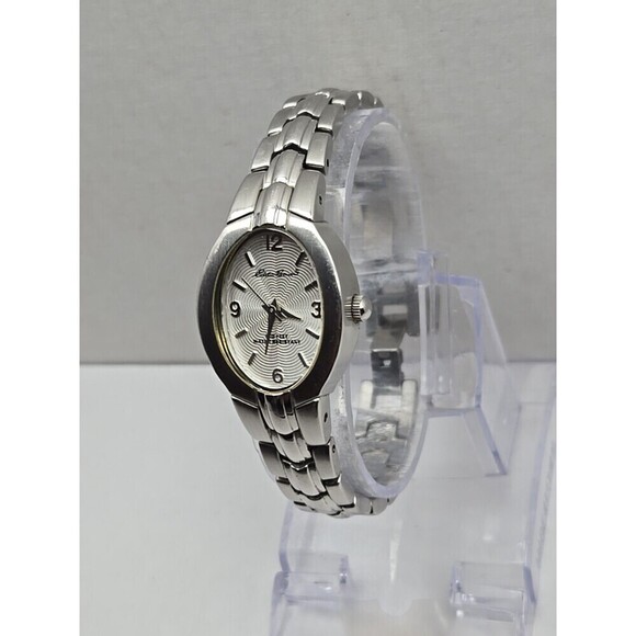 Eddie Bauer Womens Quartz Oval Watch 100 Feet Water Resistant New Battery Petite main image 8